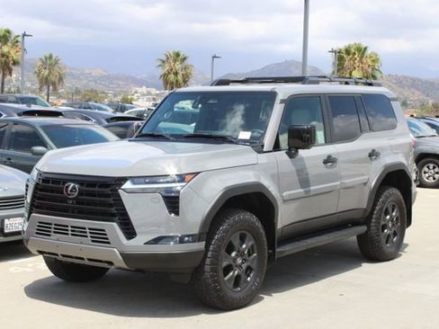 Certified 2025 Lexus GX 550 w/ Accessory Package (32) AWD/4WD image 3