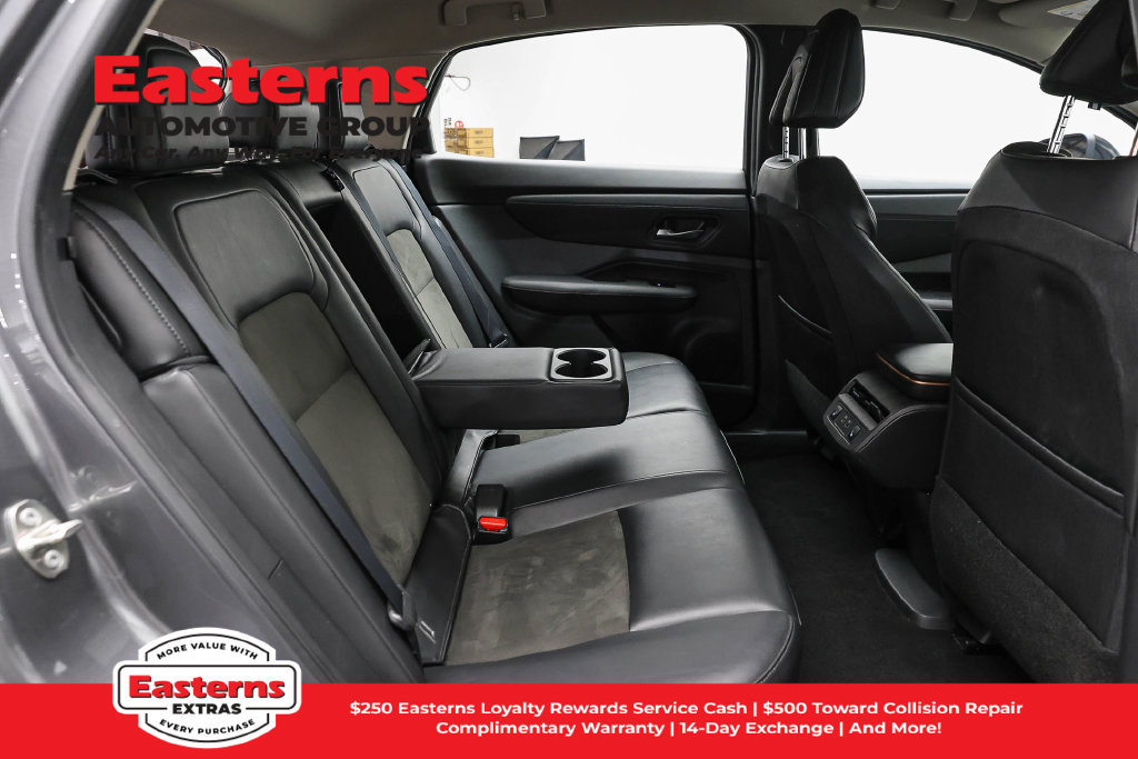 Used 2023 Nissan Ariya AWD image 26