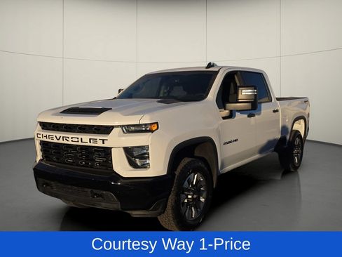 Used 2023 Chevrolet Silverado 2500 Custom w/ Custom Value Package AWD/4WD image 4