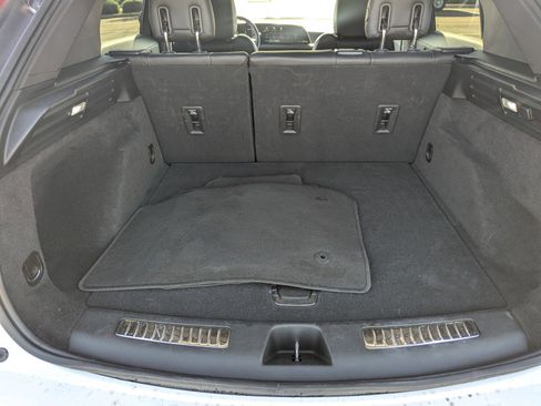 Certified 2024 Cadillac XT4 Premium Luxury image 11