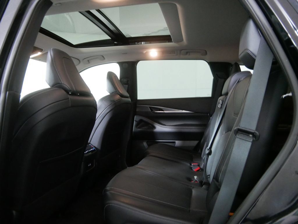 Used 2025 INFINITI QX60 Luxe AWD/4WD image 15