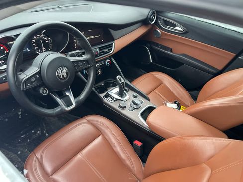 Used 2020 Alfa Romeo Giulia Ti w/ Active Blind Spot Package image 4