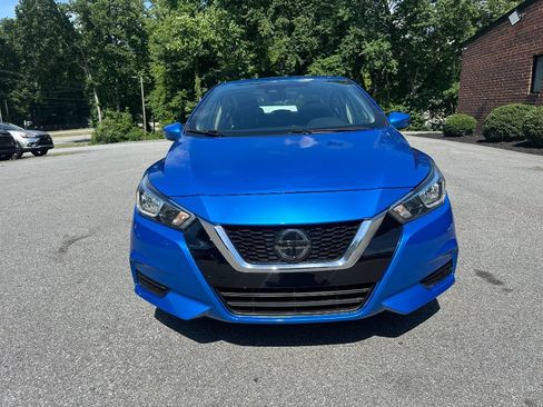 Used 2021 Nissan Versa SV FWD image 3