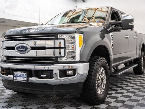 Used 2017 Ford F250 Lariat w/ Chrome Package AWD/4WD image 3