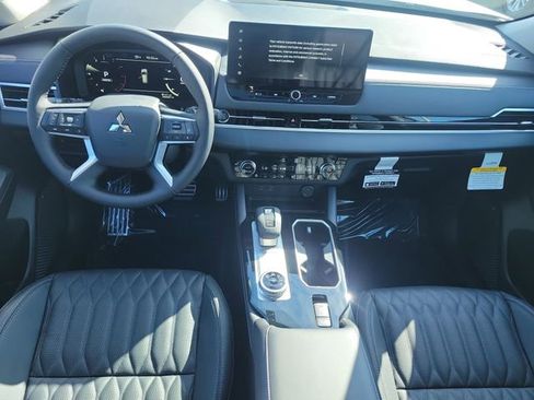 New 2026 Mitsubishi Outlander SEL FWD image 17