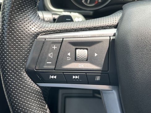 Used 2024 Mitsubishi Outlander SE AWD/4WD image 24