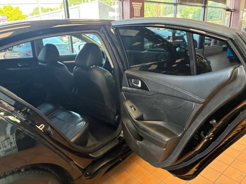 Used 2021 Nissan Maxima 3.5 SV w/ Floor Mat Group FWD image 30
