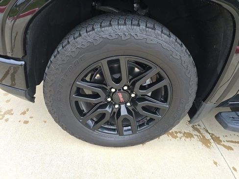 Used 2024 GMC Sierra 1500 Elevation w/ Elevation Premium Package image 9