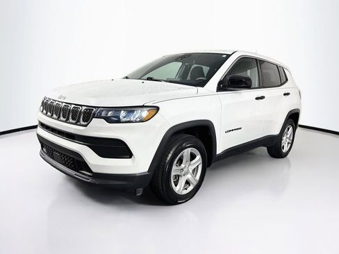 Used 2023 Jeep Compass Sport AWD/4WD image 3