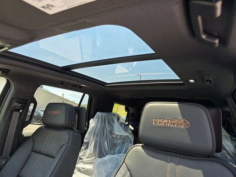 New 2026 Chevrolet Tahoe High Country AWD/4WD image 10