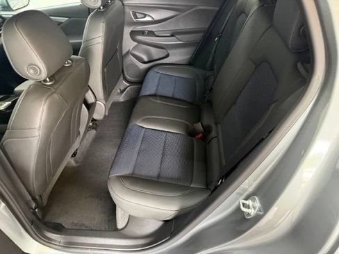 Used 2025 Buick Envista Preferred w/ Convenience I Package FWD image 35