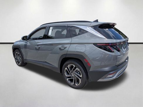 Used 2025 Hyundai Tucson Limited FWD image 6