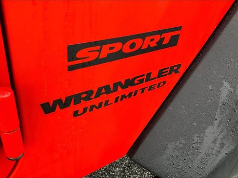 Used 2017 Jeep Wrangler Unlimited Sport image 29