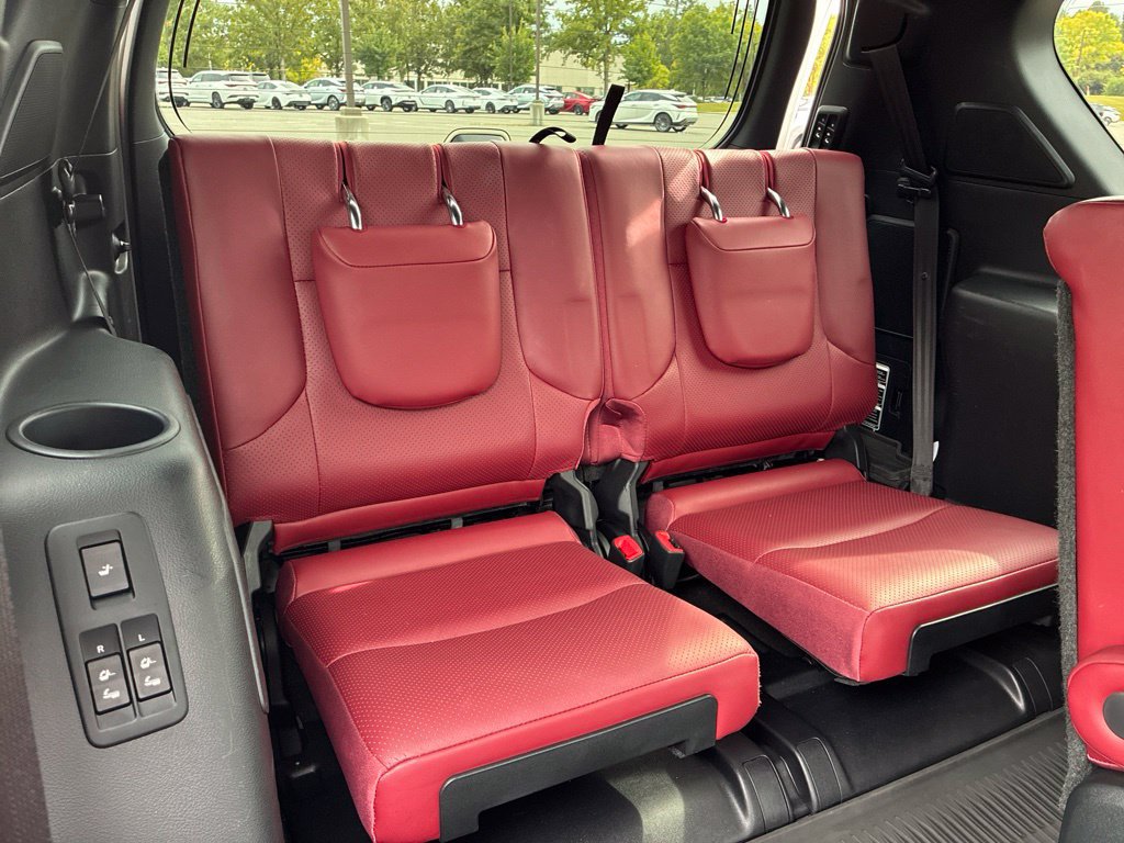 Certified 2022 Lexus GX 460 Luxury w/ Sport Design Package AWD/4WD image 18