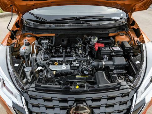 Used 2021 Nissan Kicks SV image 48