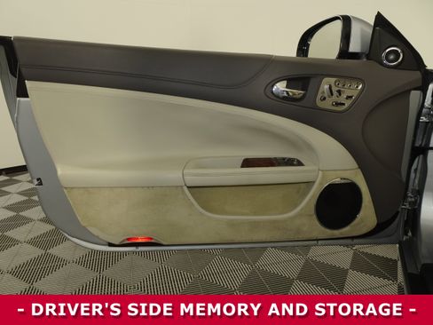 Used 2010 Jaguar XK Convertible image 5