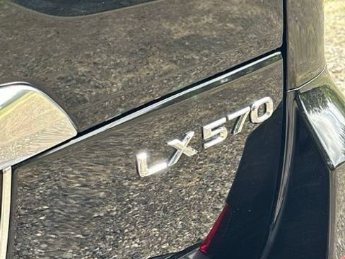 Used 2020 Lexus LX 570 4WD w/ Sport Package image 35