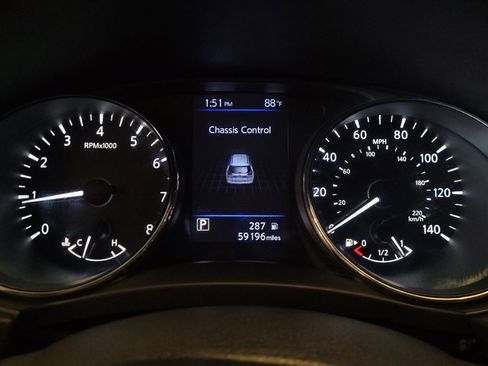 Used 2019 Nissan Rogue SV FWD image 23