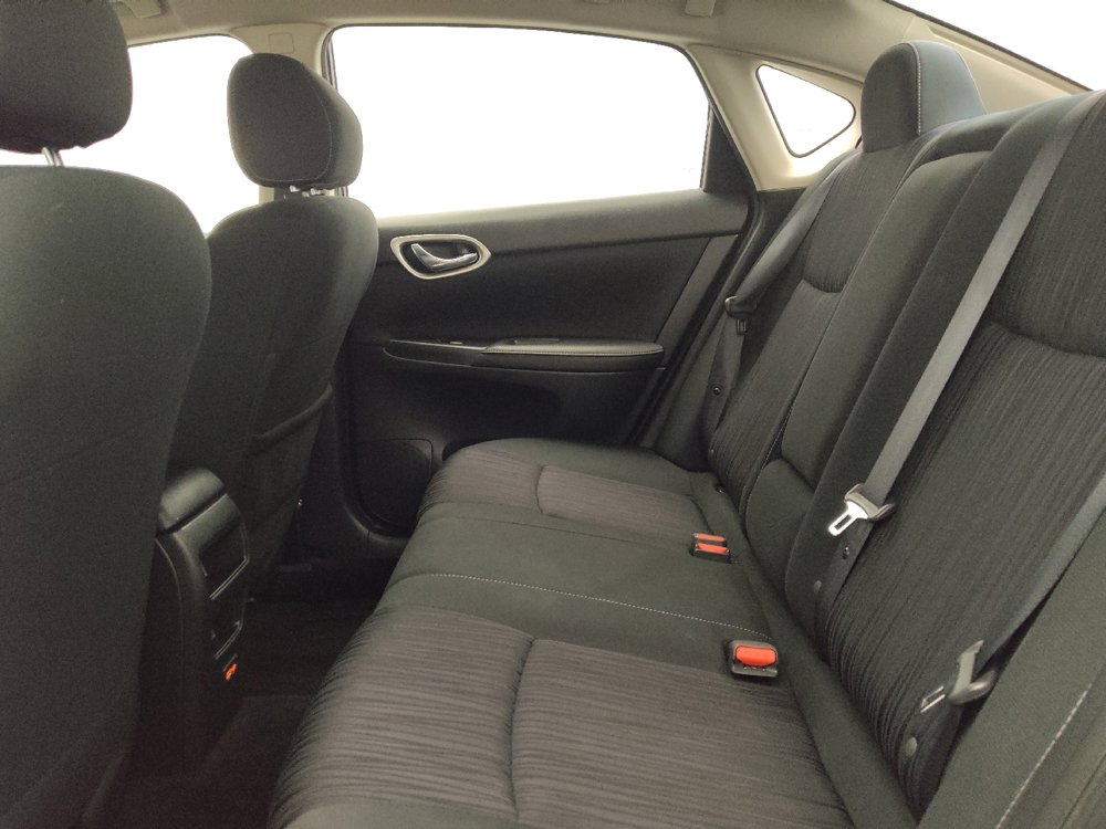 Used 2019 Nissan Sentra SV FWD image 18