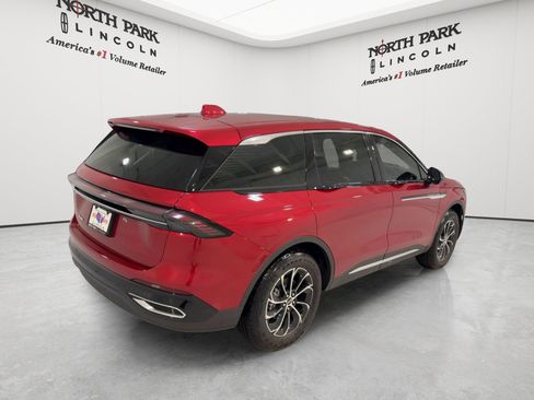 New 2026 Lincoln Nautilus Premier AWD/4WD image 9