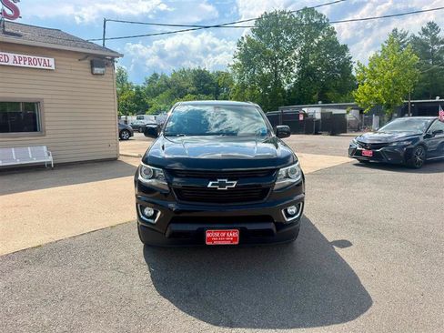 Used 2018 Chevrolet Colorado Z71 w/ Z71 Midnight Edition AWD/4WD image 8