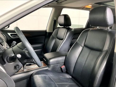 Used 2018 Nissan Pathfinder Platinum image 25