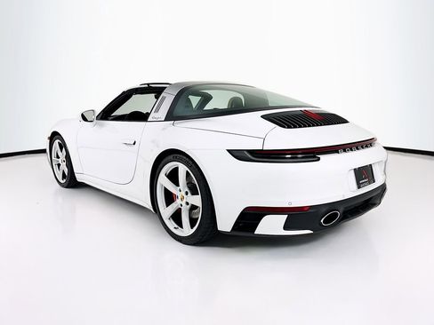 Certified 2022 Porsche 911 Targa 4S AWD/4WD image 3