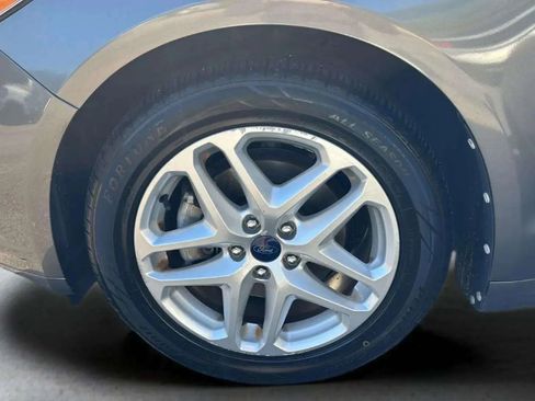 Used 2014 Ford Fusion SE image 39