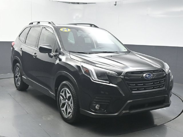 Used 2024 Subaru Forester Premium AWD/4WD image 2