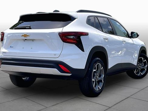 Used 2024 Chevrolet Trax LT w/ Driver Confidence Package FWD image 13