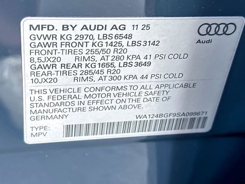 New 2025 Audi Q6 e-tron Premium Plus image 27