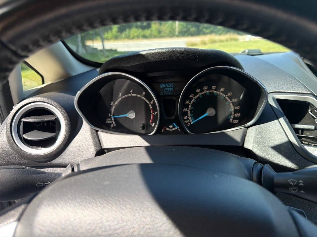 Used 2016 Ford Fiesta SE w/ Cold Weather Package FWD image 14