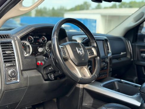 Used 2016 RAM 3500 Laramie AWD/4WD image 10