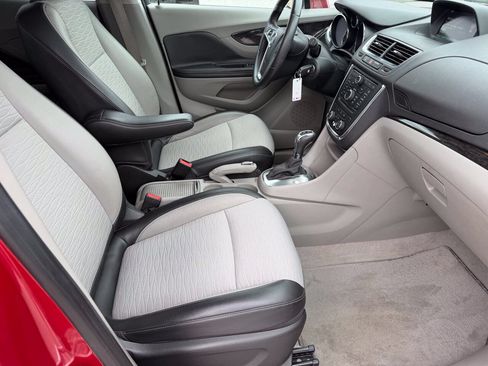 Used 2015 Buick Encore Convenience FWD image 21