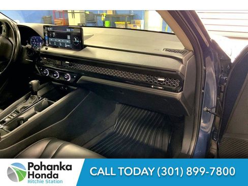 Used 2025 Honda Accord EX-L image 17