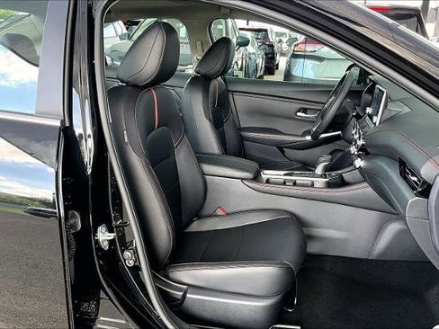 Certified 2024 Nissan Sentra SR w/ SR Premium Package FWD image 9