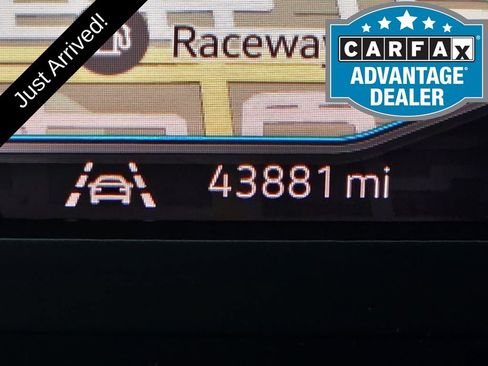 Used 2024 Volkswagen Tiguan SEL R-Line AWD/4WD image 41