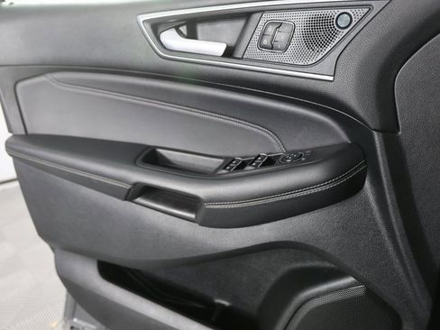 Used 2024 Ford Edge Titanium image 24