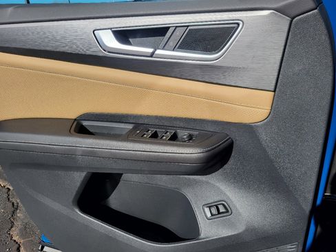 New 2025 Volkswagen Atlas Cross Sport SE image 16