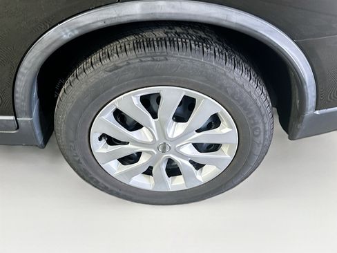 Used 2016 Nissan Rogue S AWD/4WD image 11