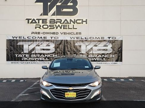 Used 2024 Chevrolet Malibu LT image 3