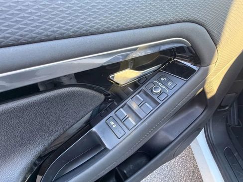 Used 2020 Land Rover Range Rover Evoque S AWD/4WD image 21