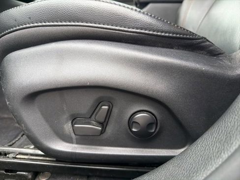 Used 2022 Jeep Compass Limited image 16