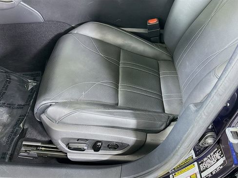 Used 2022 Lexus ES 300h w/ Accessory Package image 26