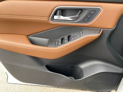 New 2026 Nissan Rogue Platinum w/ Platinum Premium Package image 14