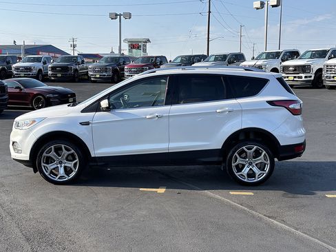 Used 2017 Ford Escape Titanium w/ Canadian Touring Package AWD/4WD image 9
