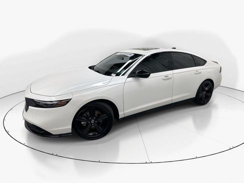 Certified 2025 Honda Accord Sport image 1