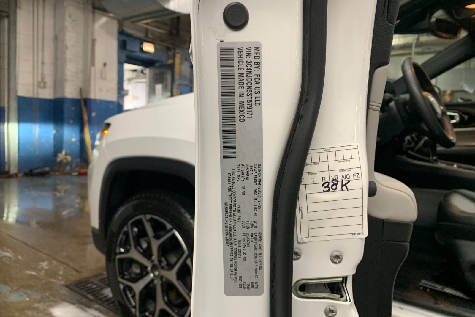 Used 2025 Jeep Compass Limited AWD/4WD image 34