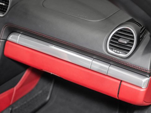 Used 2024 Porsche 718 Boxster GTS RWD image 46