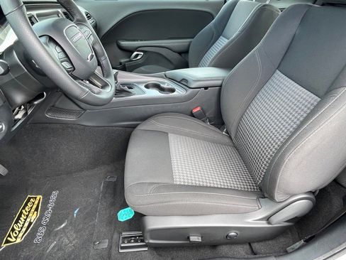Used 2023 Dodge Challenger SXT w/ Blacktop Package image 13